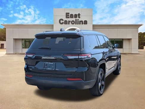 Certified 2025 Jeep Grand Cherokee L Laredo AWD/4WD image 3