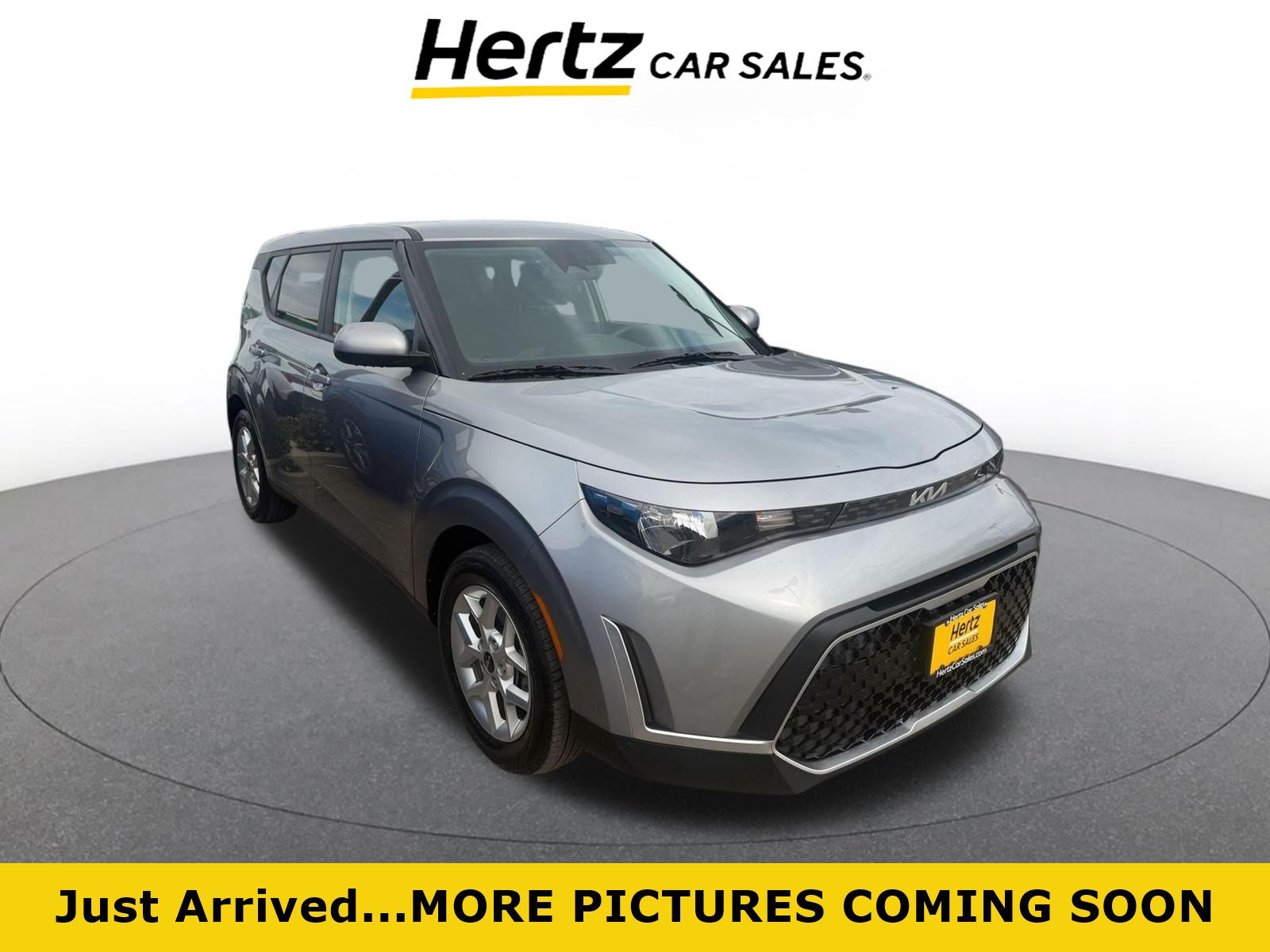 Used 2025 Kia Soul LX w/ LX Technology Package FWD image 1