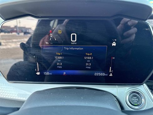 Used 2025 Chevrolet Trax LT w/ LT Convenience Package image 13