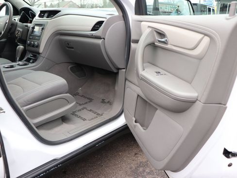 Used 2017 Chevrolet Traverse LS image 16