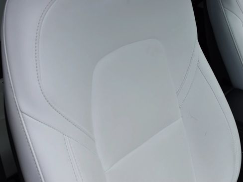 Used 2023 Tesla Model Y 2WD image 15