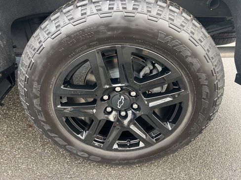 Used 2025 Chevrolet Silverado 1500 LT Trail Boss w/ LT Trail Boss Premium Package image 11