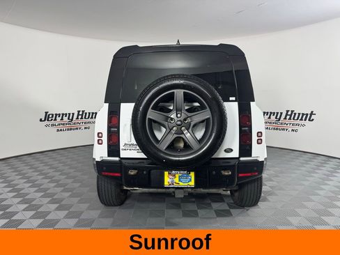 Used 2023 Land Rover Defender 90 X-Dynamic SE image 7