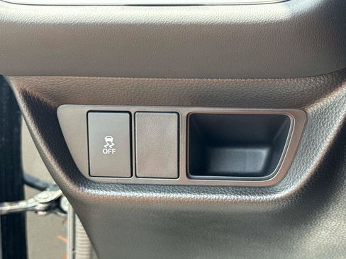 Certified 2026 Honda HR-V EX-L image 30
