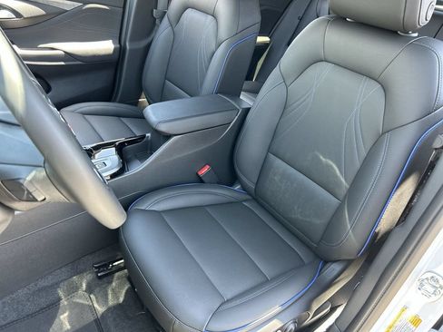New 2026 Buick Envista Sport Touring w/ Convenience I Package FWD image 19