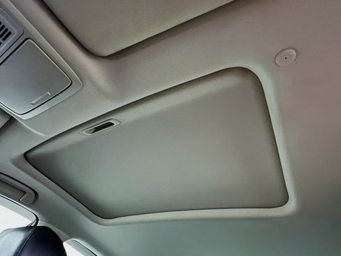 Used 2019 Honda Accord Touring image 26