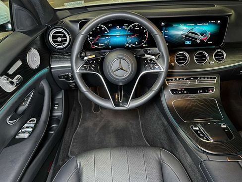 Used 2023 Mercedes-Benz E 350 4MATIC Sedan image 45