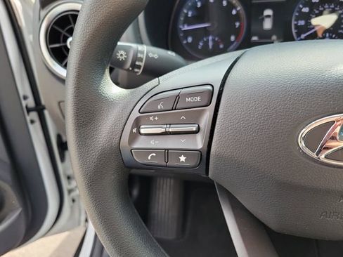 Used 2022 Hyundai Kona SEL FWD image 16