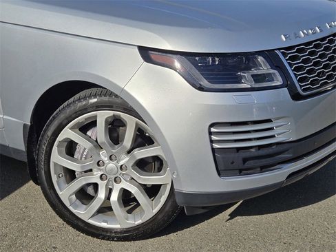 Used 2020 Land Rover Range Rover Autobiography image 9