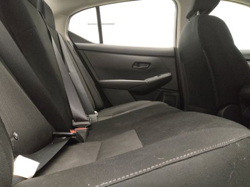 Used 2024 Nissan Sentra SV FWD image 19