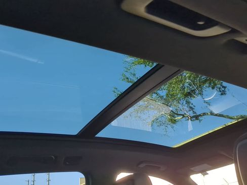 Used 2025 Audi Q5 2.0T Premium image 22