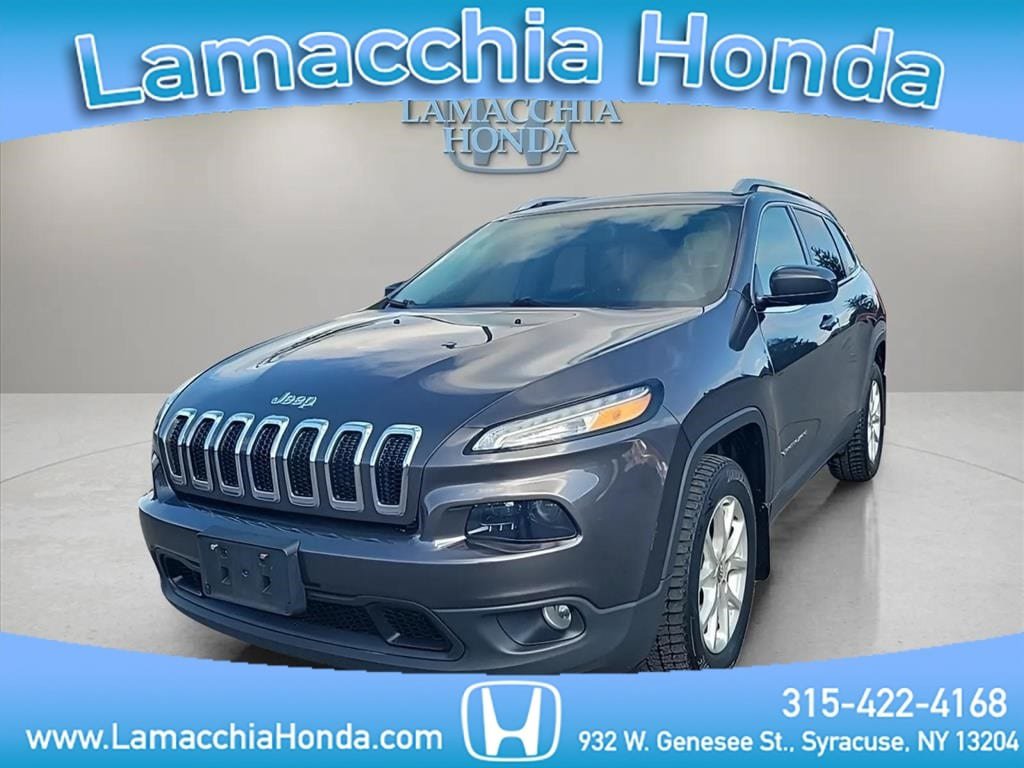 Used 2018 Jeep Cherokee Latitude Plus AWD/4WD image 1