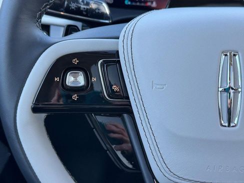 New 2025 Lincoln Aviator Reserve w/ Equipment Group 201A image 18