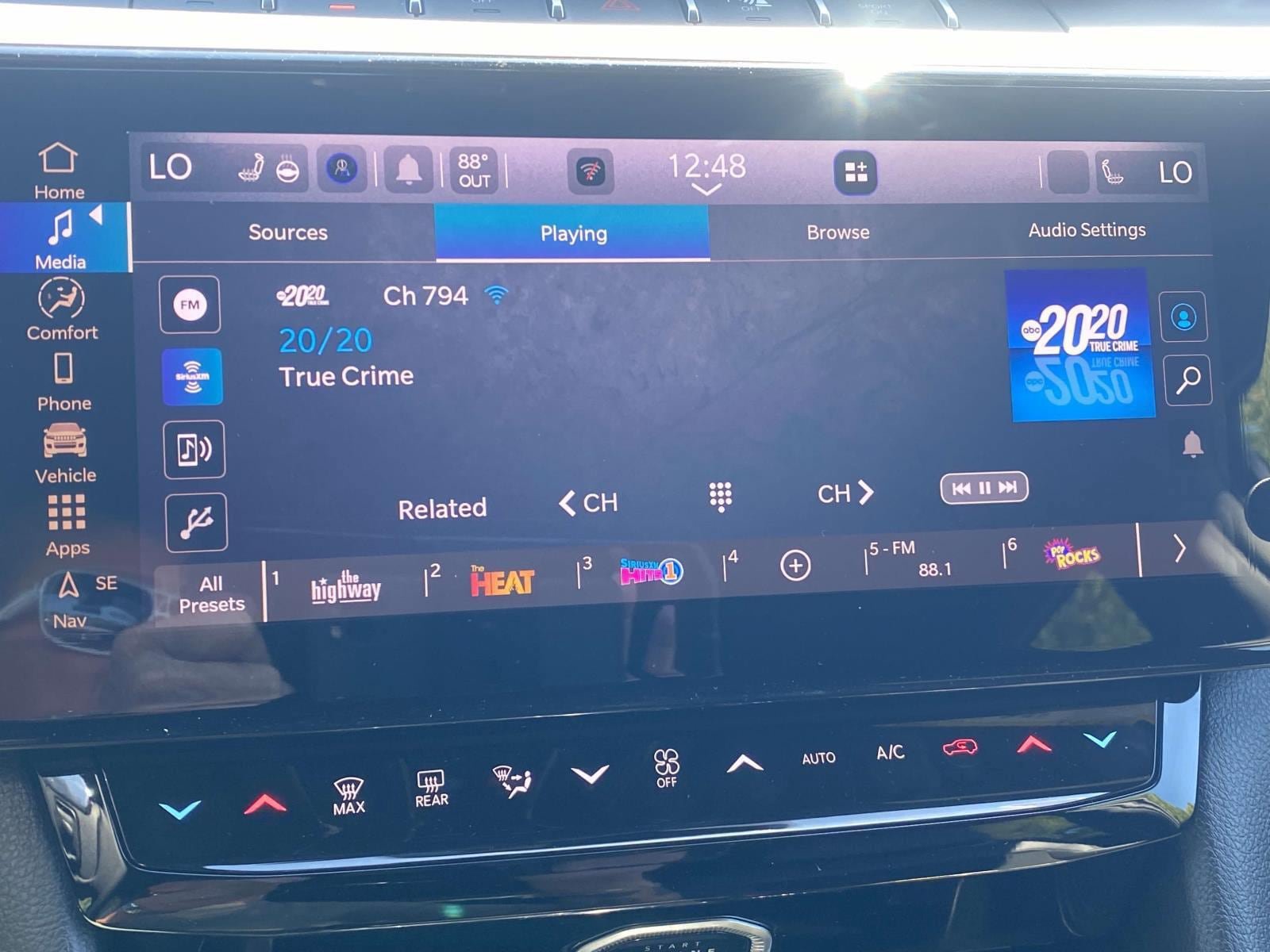 New 2027 Jeep Grand Cherokee Altitude RWD image 11