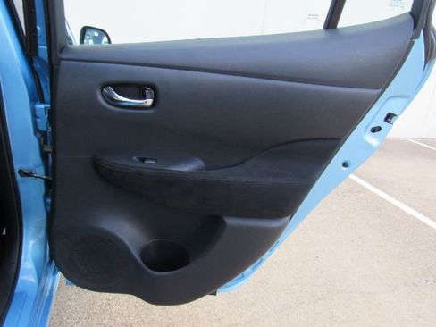 Used 2015 Nissan Leaf S w/ Charge Package image 19