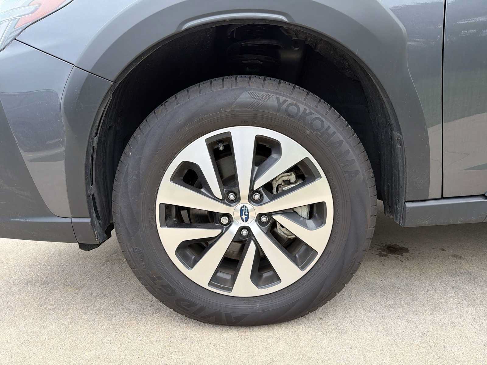 Certified 2025 Subaru Outback Premium AWD/4WD image 10