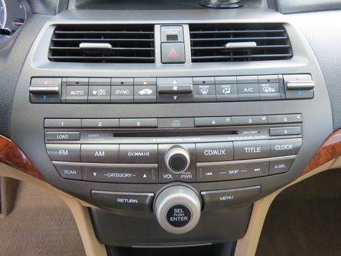 Used 2012 Honda Accord EX-L image 18