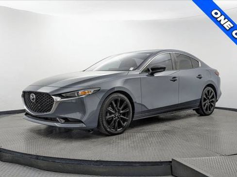 Used 2023 MAZDA MAZDA3 s FWD image 2