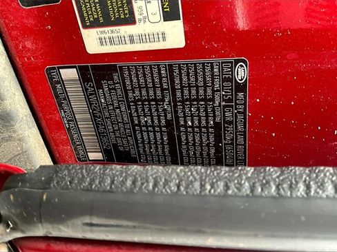 Used 2015 Land Rover Range Rover Sport HSE image 35