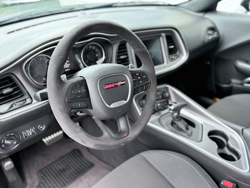 Used 2019 Dodge Challenger R/T Scat Pack w/ 1320 Drag Pack RWD image 12