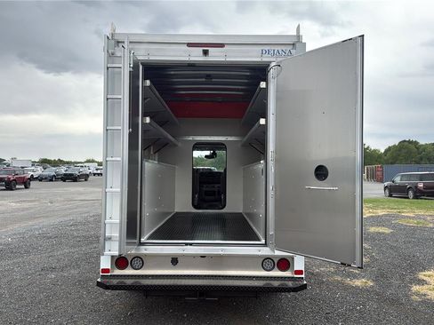 New 2027 Ford E-350 and Econoline 350 Super Duty RWD image 10