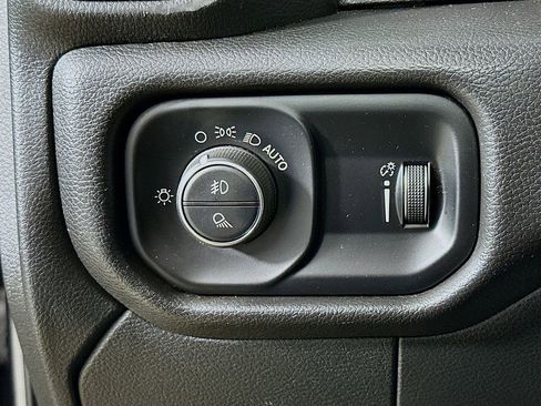 Used 2022 RAM 3500 Tradesman RWD image 12
