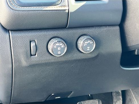 Used 2022 GMC Canyon AT4 w/ Trailering Package image 10