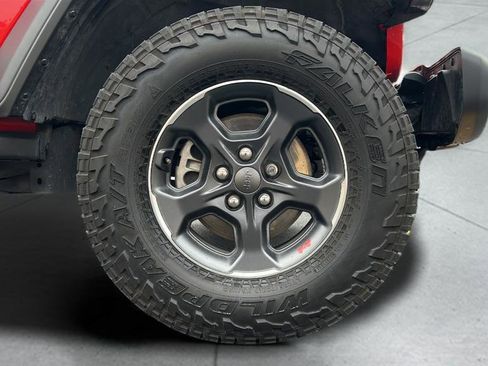 Used 2023 Jeep Gladiator Rubicon AWD/4WD image 30