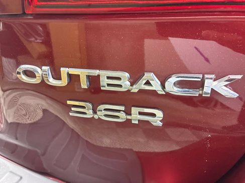 Used 2016 Subaru Outback 3.6R Limited w/ Popular Package #4 AWD/4WD image 12