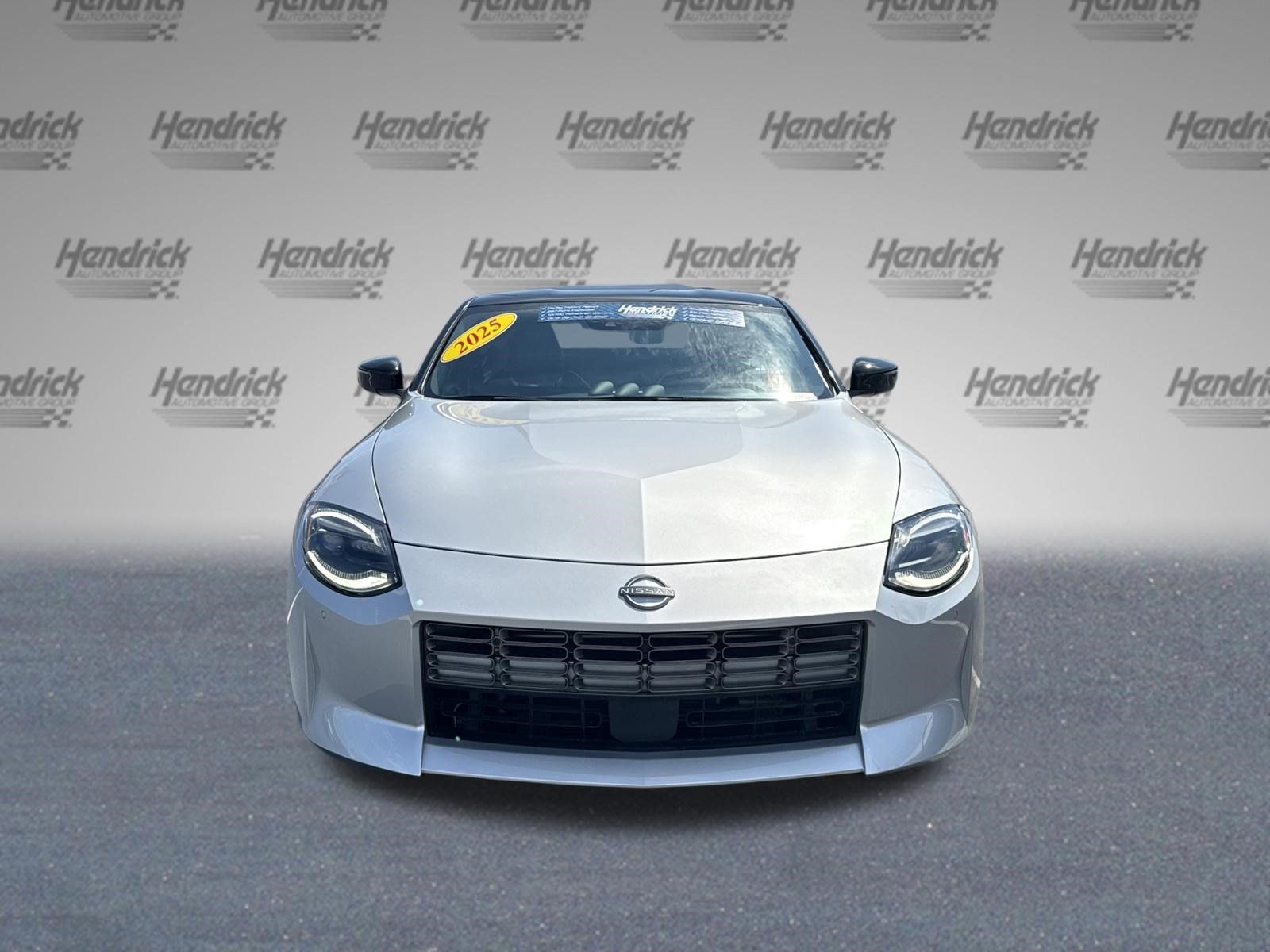 Used 2025 Nissan Z Performance w/ Floor Mat Package RWD image 3
