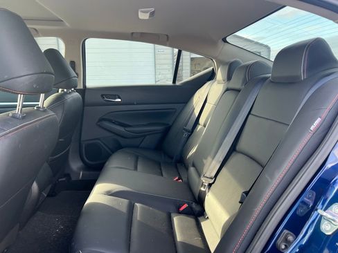 Used 2024 Nissan Altima 2.5 SR w/ SR Premium Package image 16