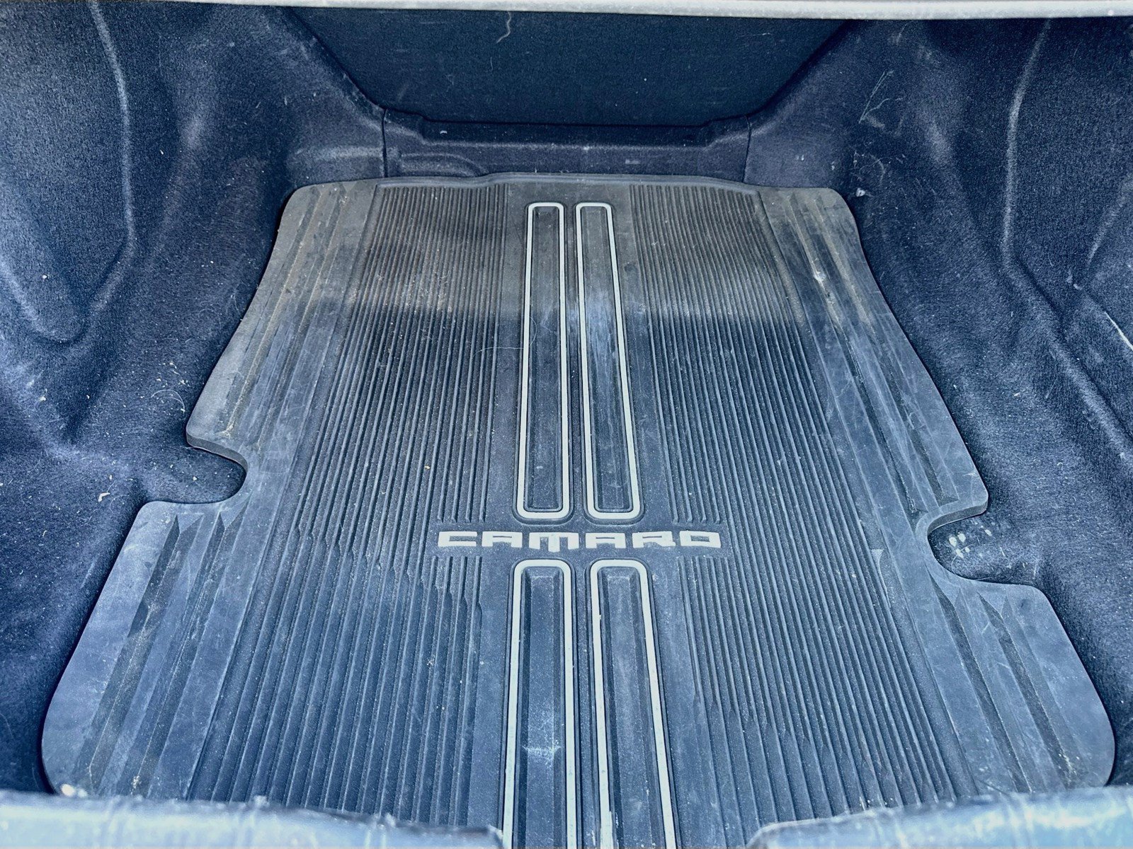 Used 2016 Chevrolet Camaro SS RWD image 17