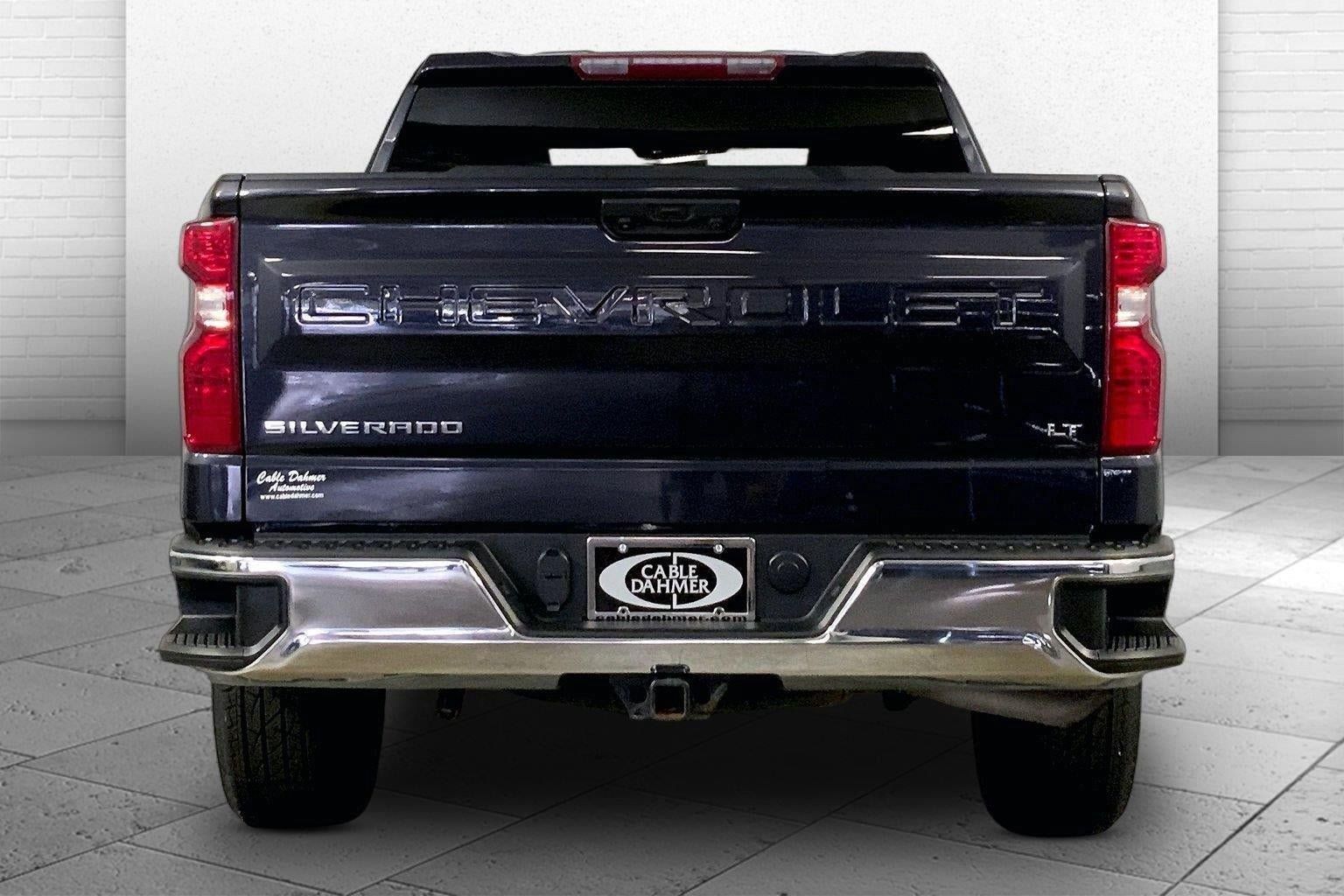 Used 2024 Chevrolet Silverado 1500 LT AWD/4WD image 3