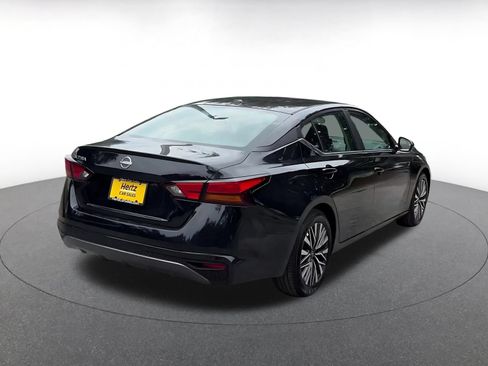 Used 2026 Nissan Altima 2.5 SV FWD image 14