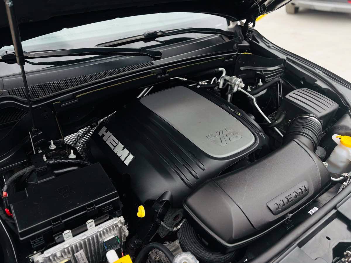 Used 2021 Dodge Durango R/T w/ Technology Group AWD/4WD image 22