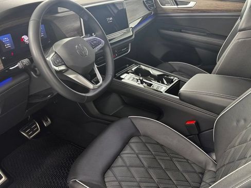 Used 2025 Volkswagen Atlas SEL Premium R-Line AWD/4WD image 13