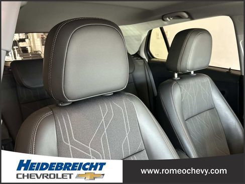 Certified 2022 Chevrolet Trax LT w/ LT Convenience Package image 33