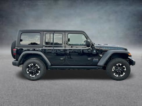 Used 2024 Jeep Wrangler Unlimited Rubicon 4xe AWD/4WD image 4