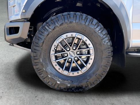 Used 2019 Ford F150 Raptor AWD/4WD image 35