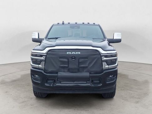 Used 2025 RAM 2500 Limited AWD/4WD image 8