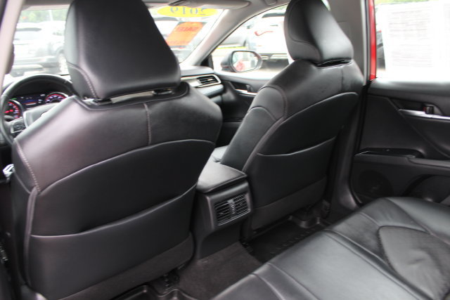 Used 2019 Toyota Camry XSE FWD image 31