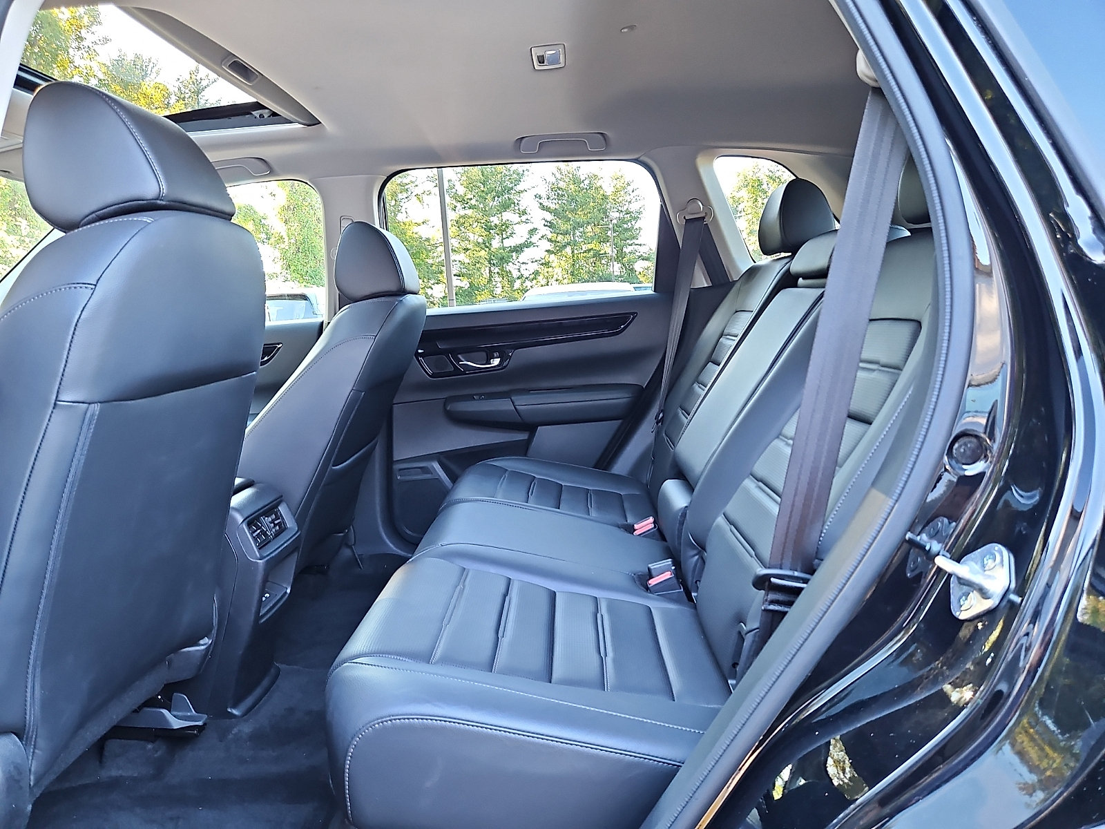 Used 2024 Honda CR-V EX-L image 11