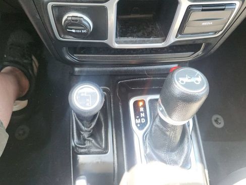 Used 2018 Jeep Wrangler Unlimited Sport AWD/4WD image 18