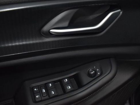 Used 2024 Jeep Grand Cherokee L Laredo image 13