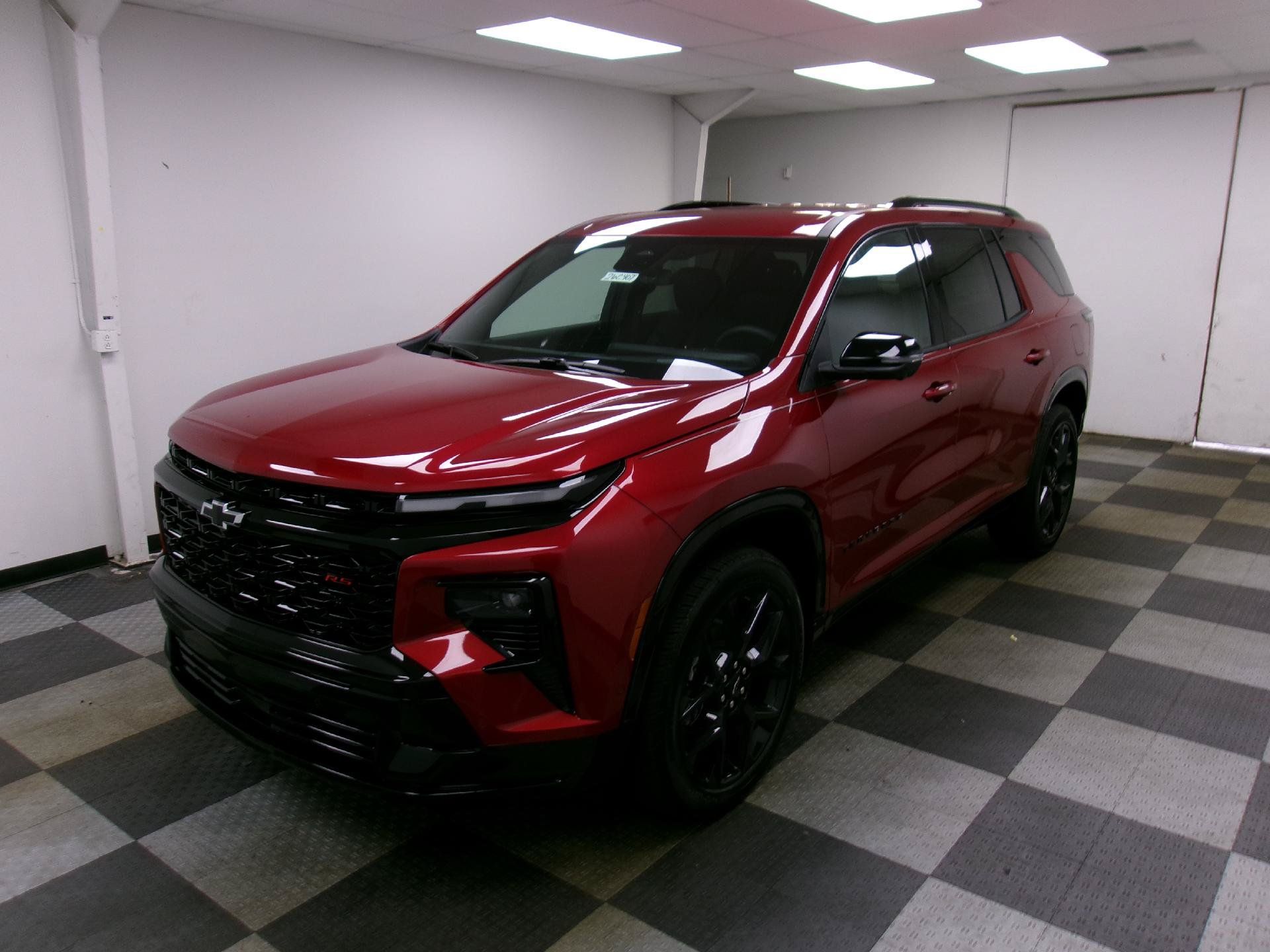 New 2026 Chevrolet Traverse RS w/ LPO, Floor Liner Package FWD image 1