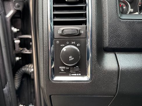 Used 2015 RAM 1500 Laramie w/ Convenience Group AWD/4WD image 25