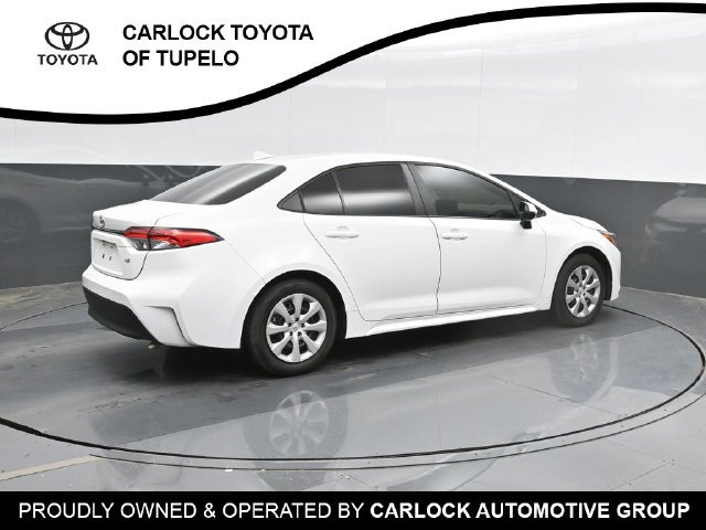 Used 2024 Toyota Corolla LE FWD image 3