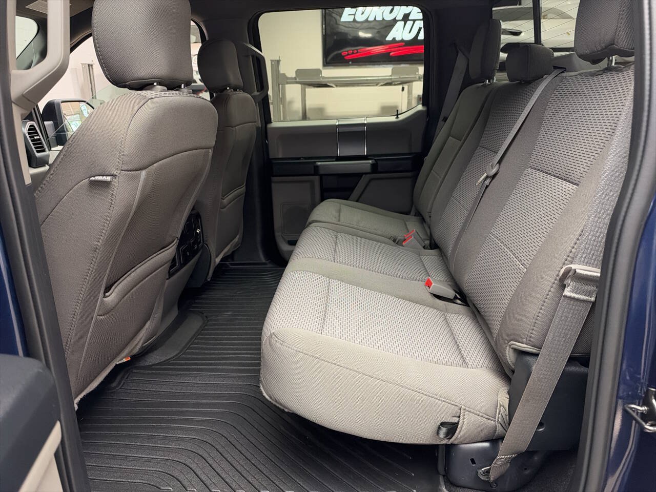 Used 2020 Ford F150 XLT w/ Equipment Group 302A Luxury AWD/4WD image 22