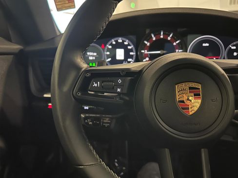 Used 2020 Porsche 911 Carrera 4S image 13