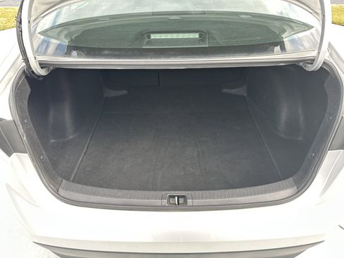 Certified 2024 Toyota Corolla LE image 31